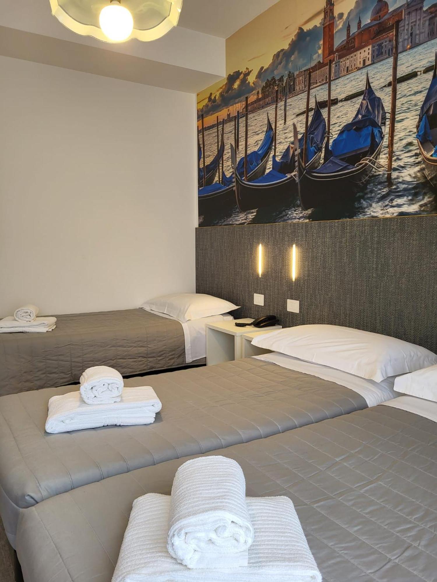 Hotel Piccadilly Lido di Jesolo Dış mekan fotoğraf